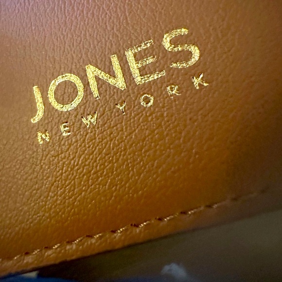 Jones New York Wristlet - Picture 7 of 11